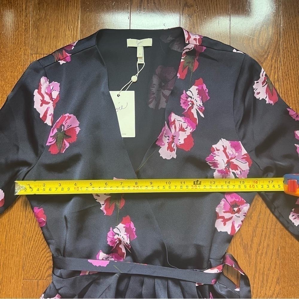 [NWT] Joie Navy Pink Floral Print Silky Satin Wrap Long Sleeve Midi Dress - Sz S - Picture 12 of 15